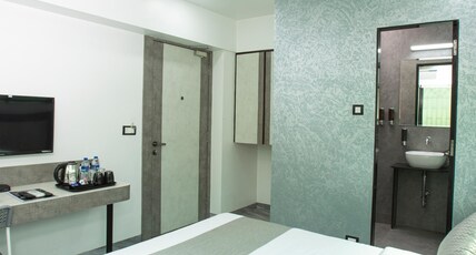 Hotel Shanti Palace Room Type - Standard Double Room