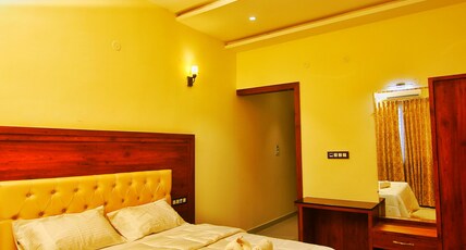 HOTEL ROYAL FORT Room Type - Deluxe AC Room