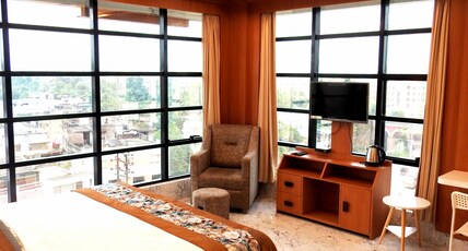 Astha Residency And Banquets Room Type - EXECUTIVE DELUXE