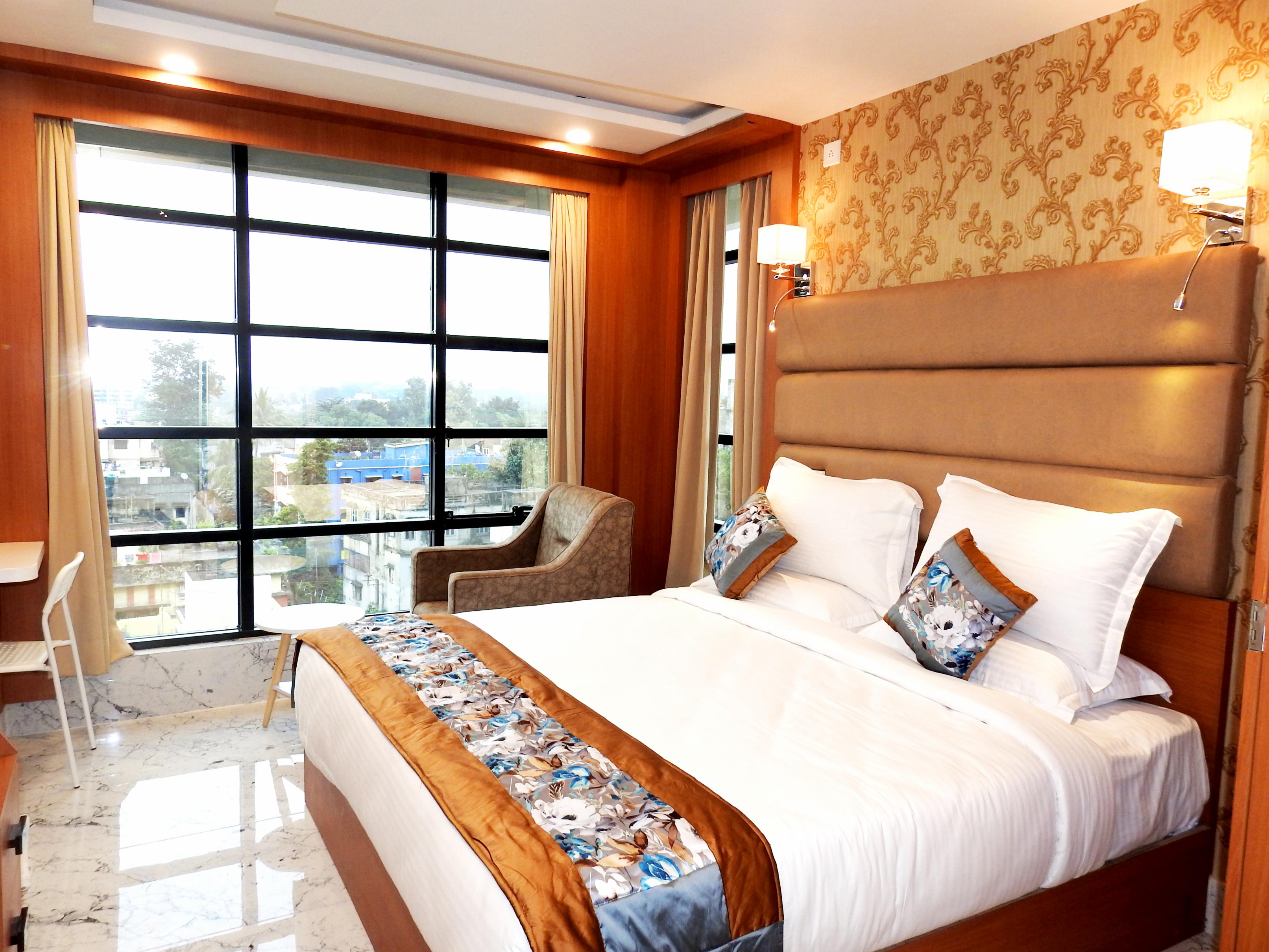 Astha Residency And Banquets Room Type - DELUXE ROOM