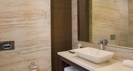 Blue Serene The Back water Resort Room Type - Premium Room with Lake View