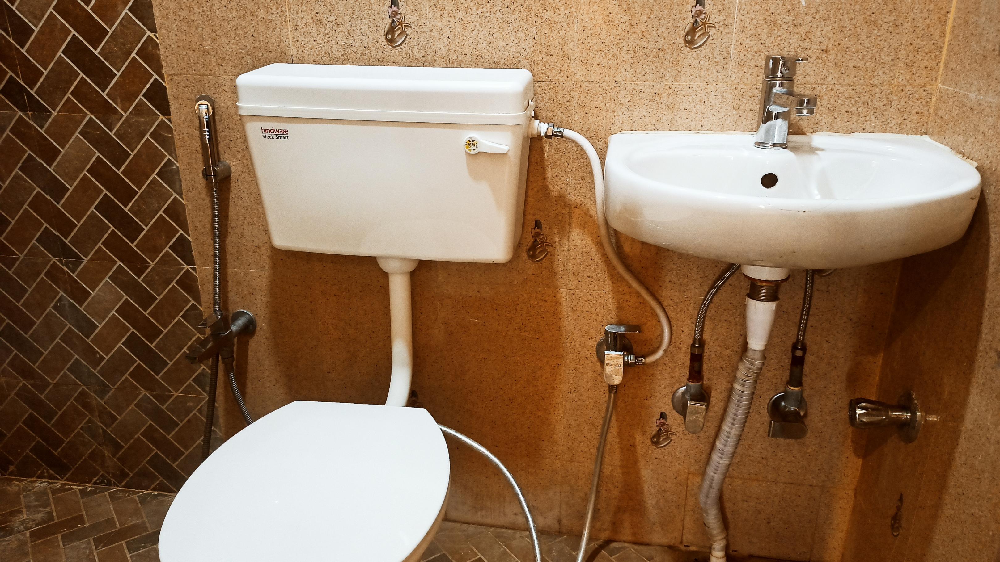 Hotel Satyam Palace, deoghar - Tap to explore photos