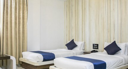 Crescent International Hotel Room Type - Super Deluxe Room