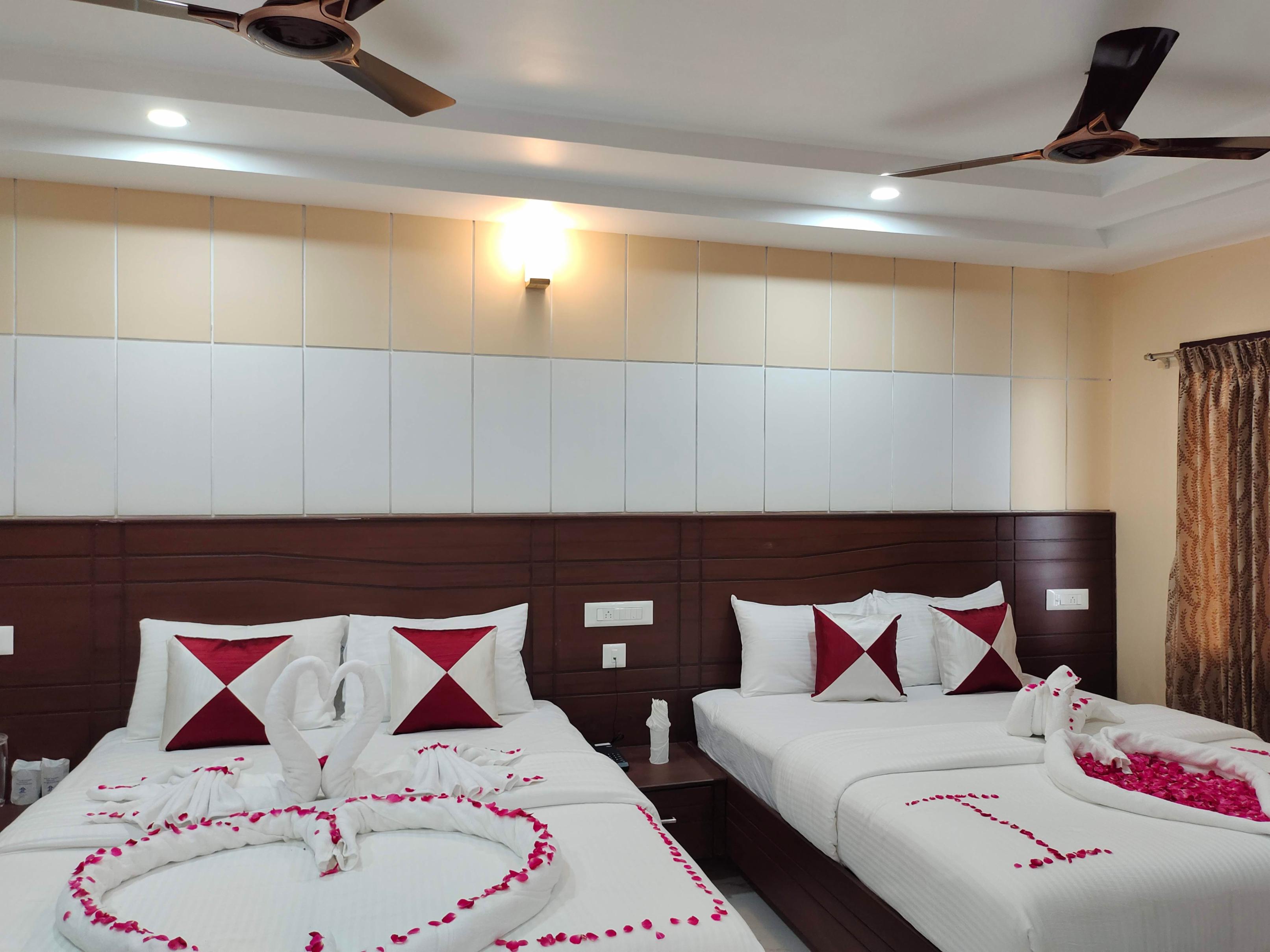 JOHN TOWERS Room Type - Quadruple Room