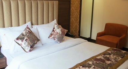 The Crown Inn Room Type - Deluxe Room