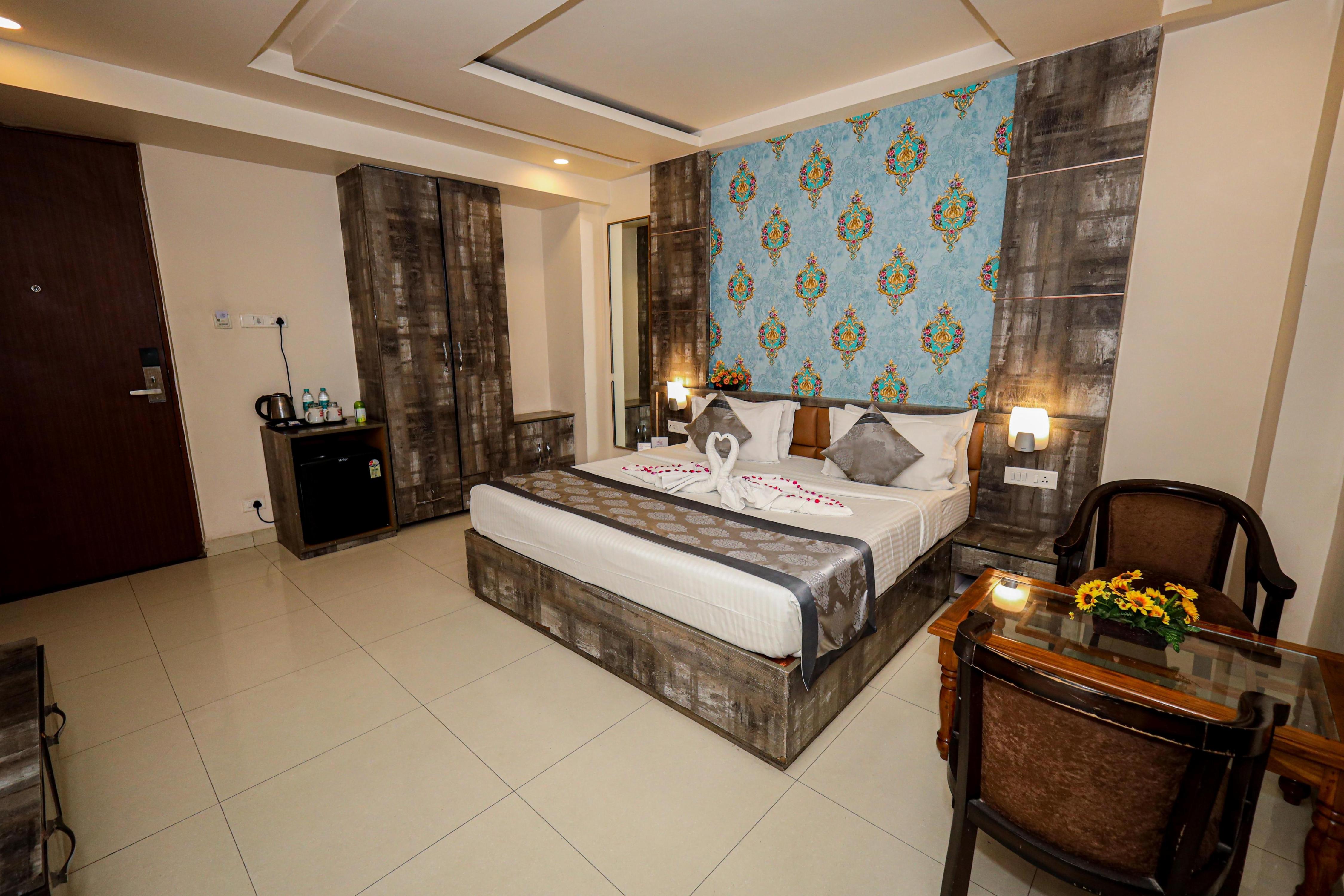 Hotel Classio Collection - Tap to explore photos