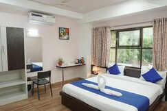 Address of Silver Cloud Hotel