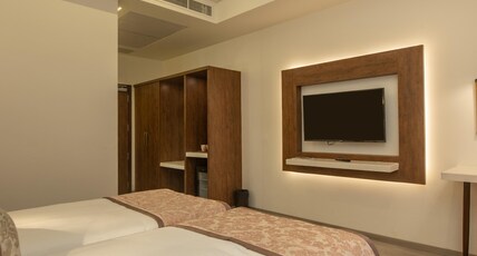 The Avatar Hotel & Convention, Mangalore Room Type - Skylight Suite