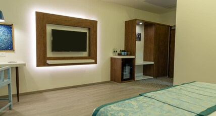 The Avatar Hotel & Convention, Mangalore Room Type - Sunrise Studio