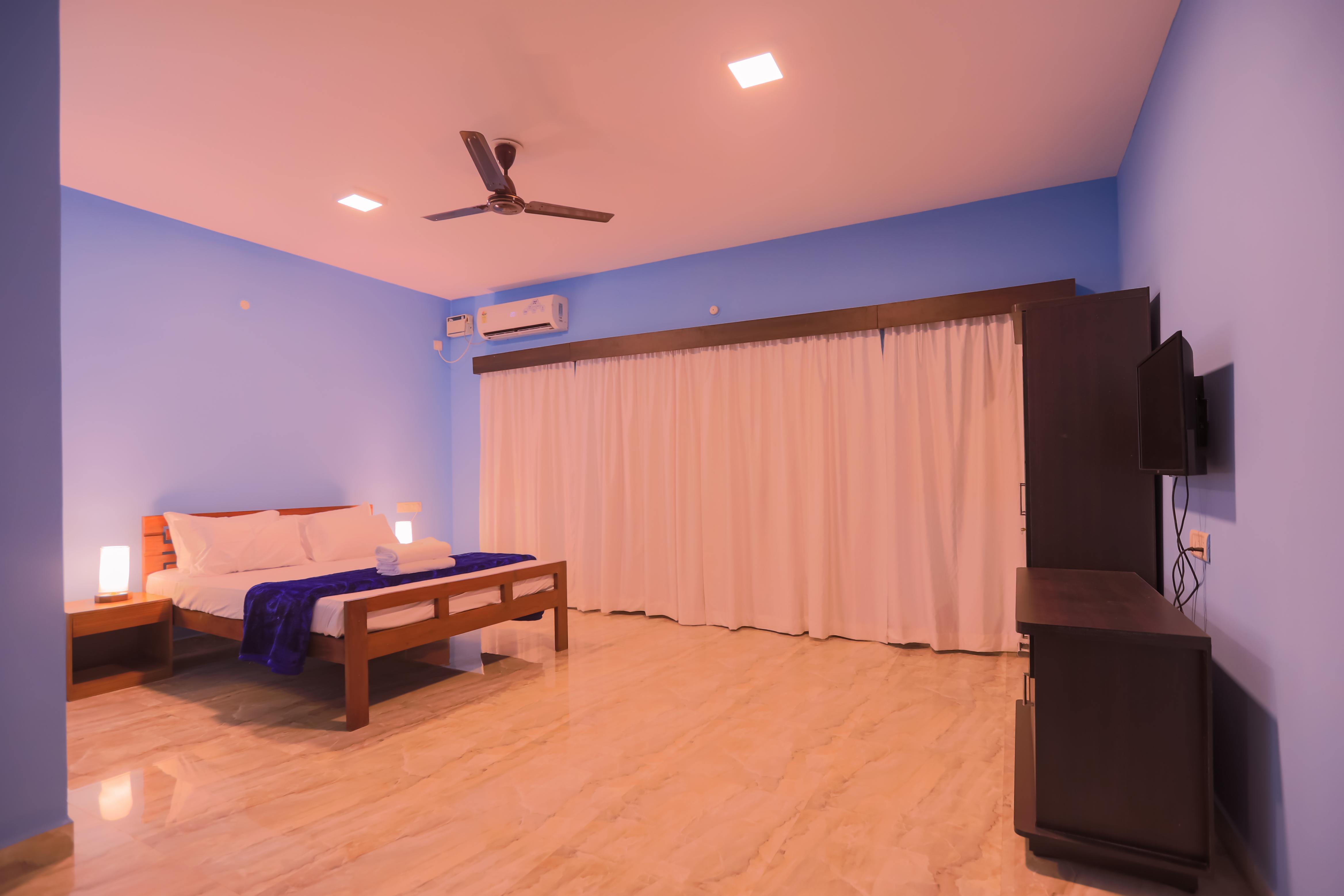 PINNACLE MIST - Tap to explore photos