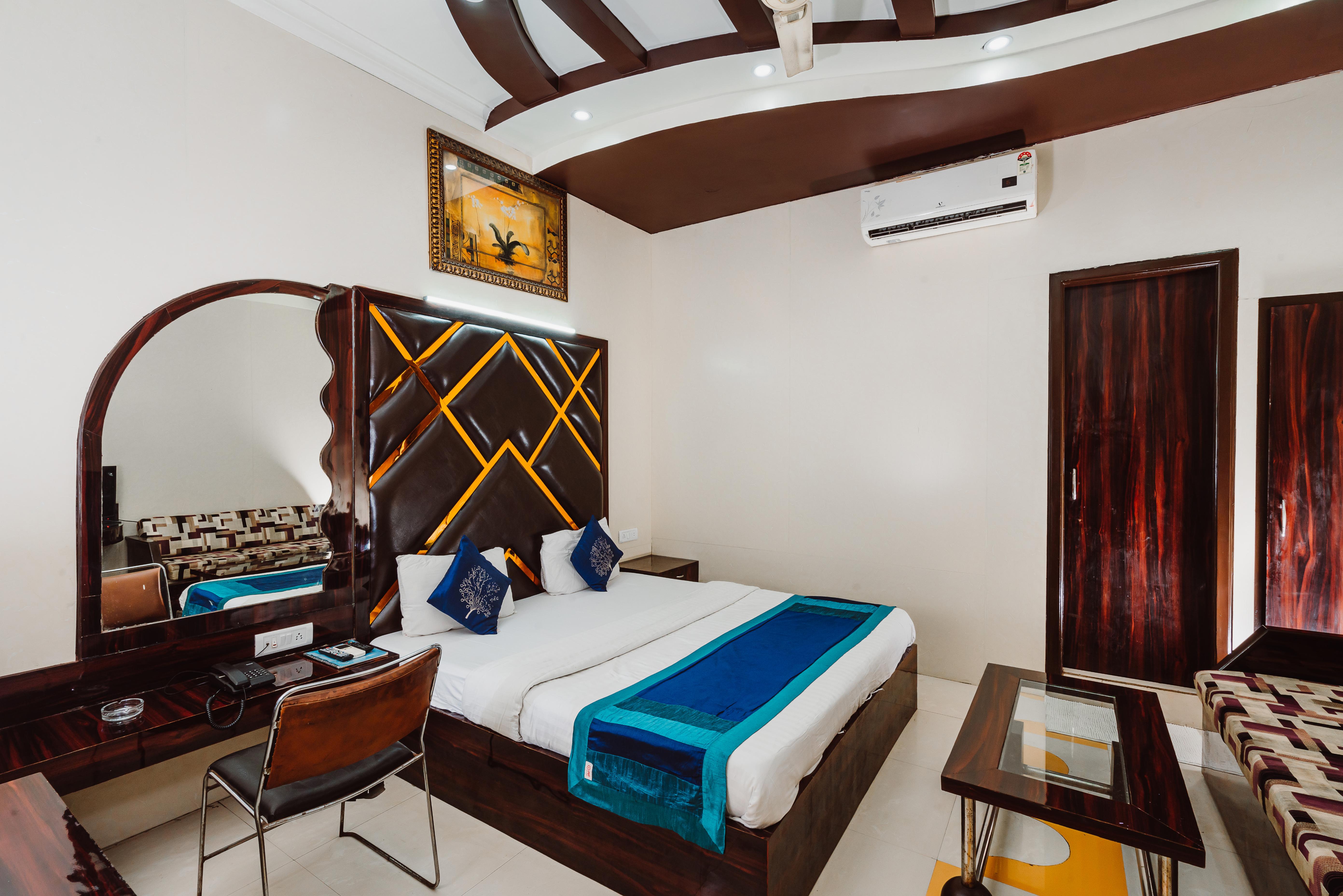 The Deep Hotel (Govind Nagar) Room Type - DELUXE ROOM