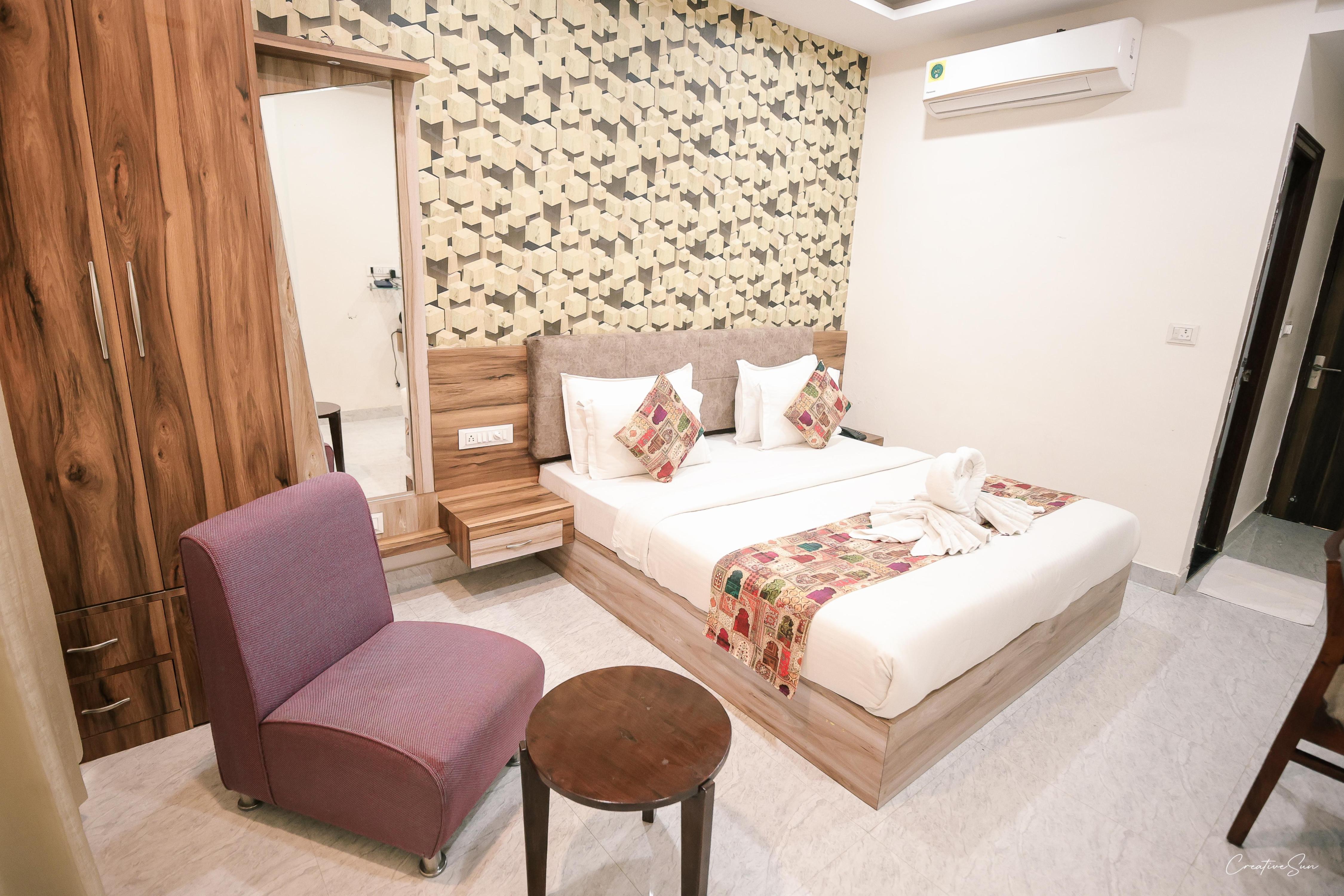 Hotel Paramount  Near Monsoon Palace - Tap to explore photos
