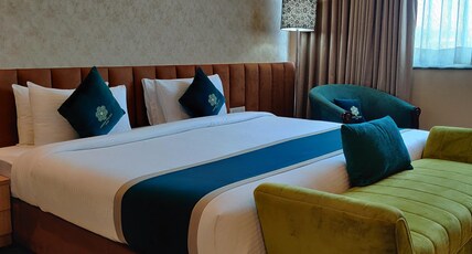 Green Palms Hotel, Pacific Mall Room Type - Executive Room with Work Desk