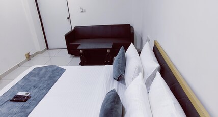 Hotel Radhe Room Type - Deluxe Room