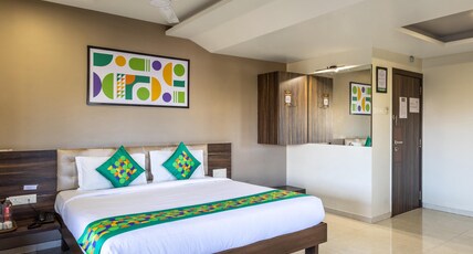 Treebo Shree Sai Suites Room Type - Deluxe Room with Balcony Treebo Shree Sai Suites Room Type - Deluxe Room with Balcony