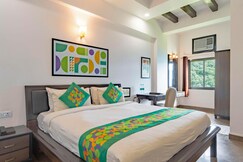 Treebo Shivam Inn Near Singapore Mall