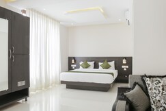 Treebo Sunrise,5 Mins To Mahatma Gandhi Park