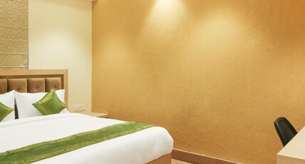 Treebo Hoops - Airport, Vip Road Room Type - Standard Room Treebo Hoops - Airport, Vip Road Room Type - Standard Room