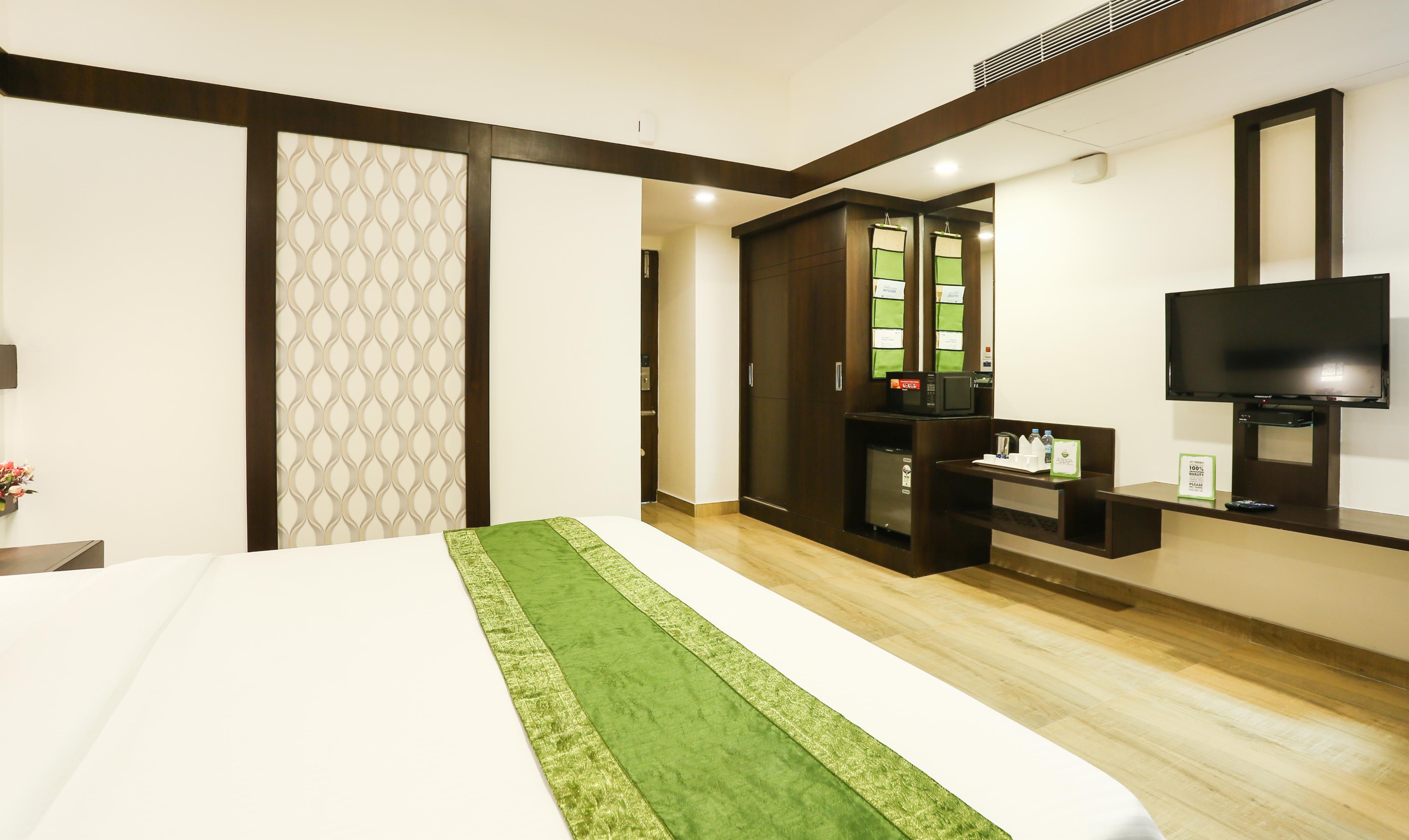Treebo Premium Akshaya Mahal Inn - Near Mysore Palace - Tap to explore photos