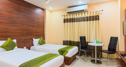 Treebo Globe International, Near Kalighat Mandir Room Type - Standard Room Treebo Globe International, Near Kalighat Mandir Room Type - Standard Room