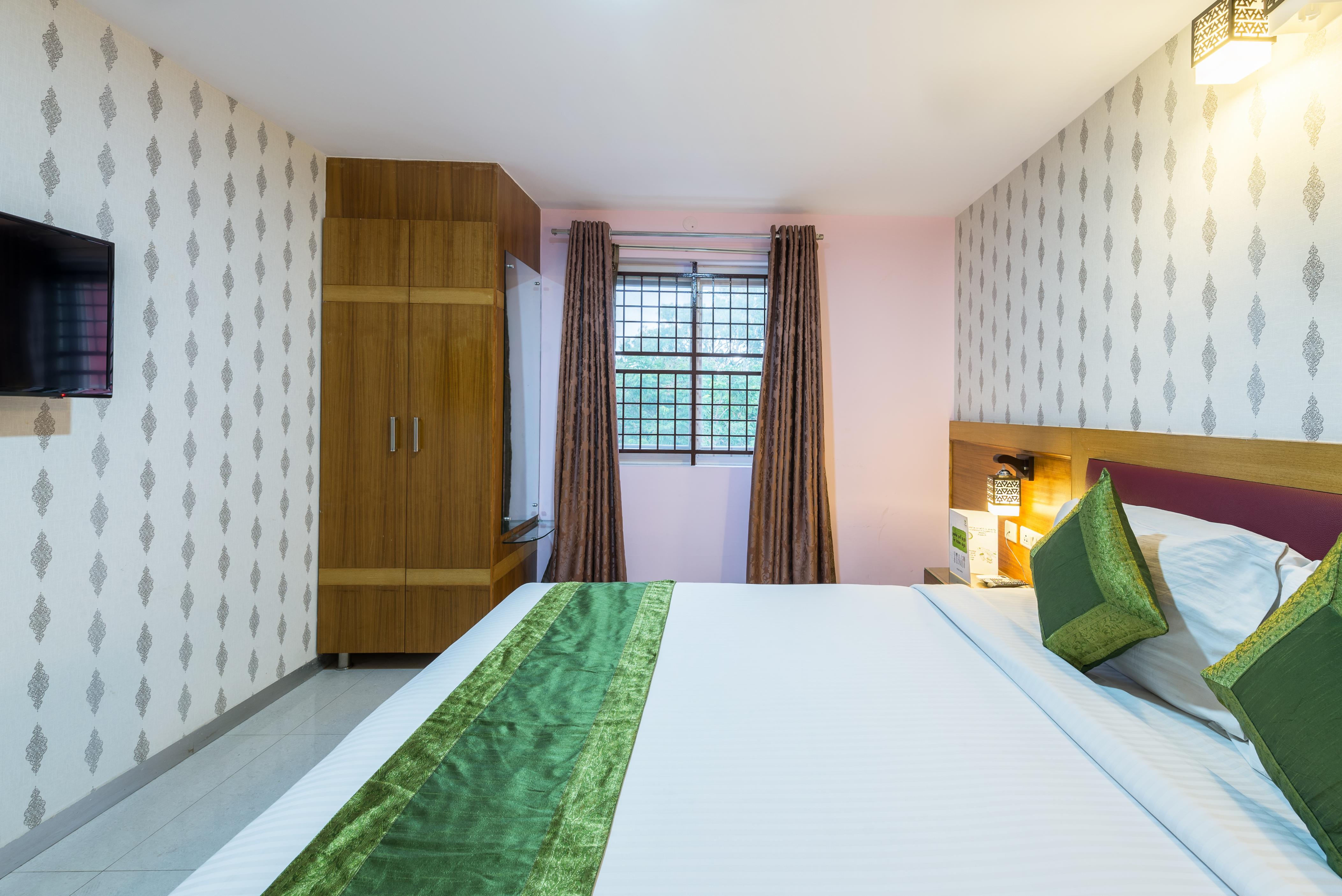 Treebo Akshaya Lalbagh Inn - Tap to explore photos
