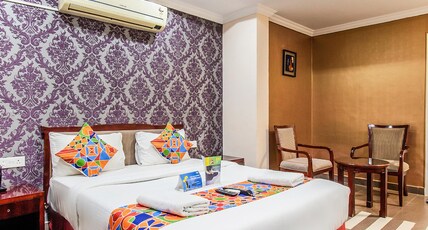 FabHotel Oriental Suites III Room Type - Deluxe Room