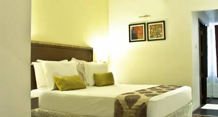 HOTEL SABAREESH PARK Room Type - Deluxe Room