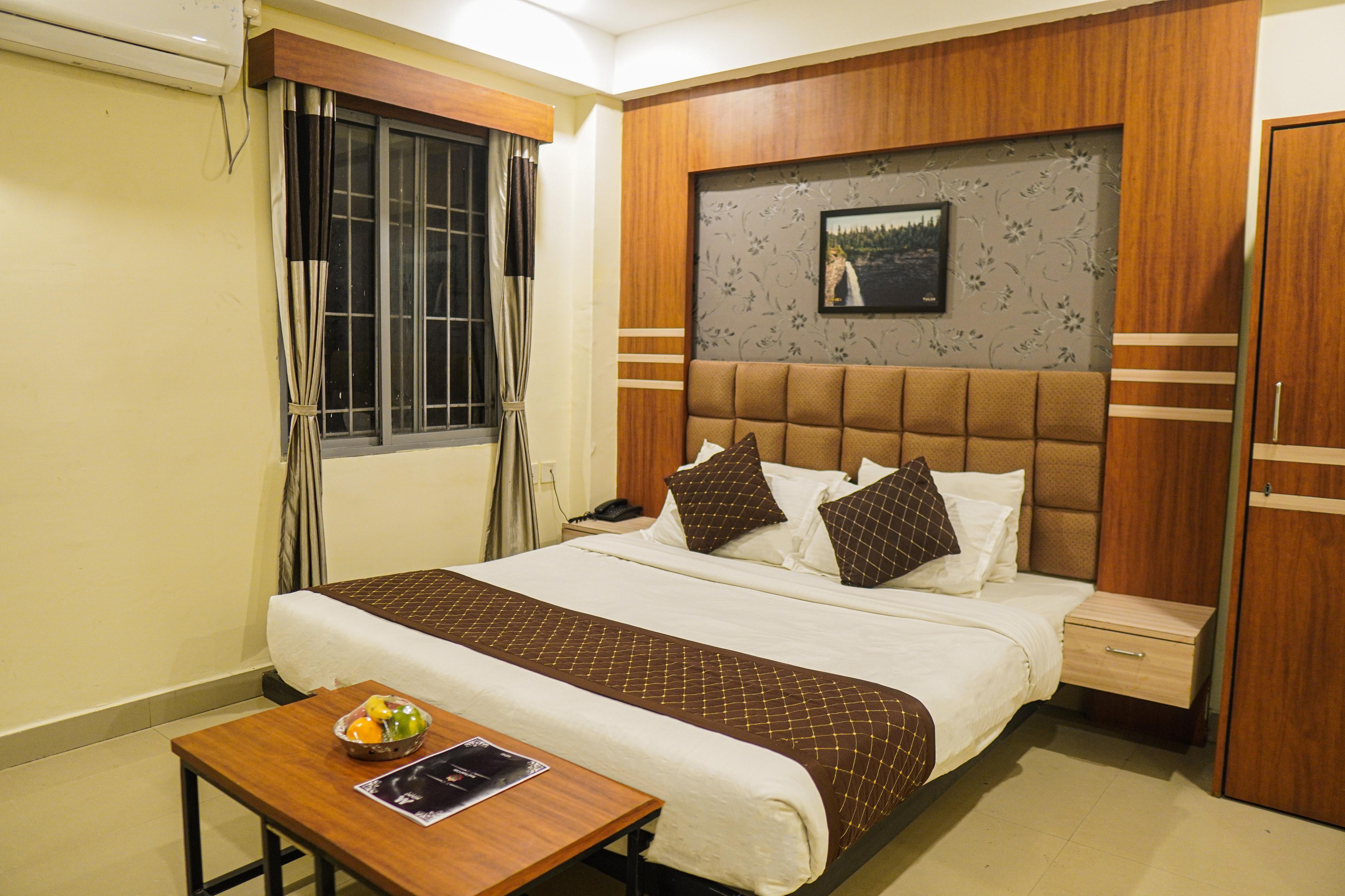 Mount Amara Hotel & Spa (Near Cosmos Mall & Planet Mall) Room Type - Executive Triple Room (Without Lift Access) Mount Amara Hotel & Spa (Near Cosmos Mall & Planet Mall) Room Type - Executive Triple Room (Without Lift Access)