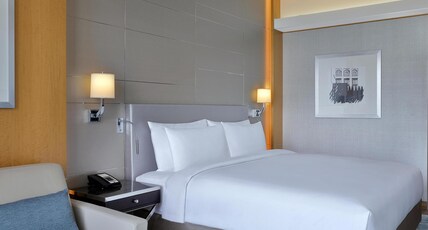 Hilton Dubai Palm Jumeirah Room Type - FAMILY CONNECTING ROOM