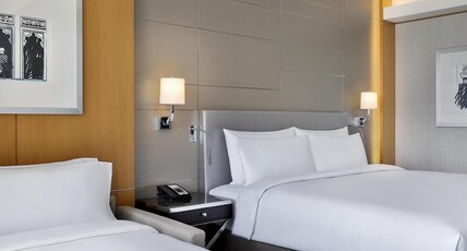 Hilton Dubai Palm Jumeirah Room Type - KING DELUXE ROOM WITH VIEW