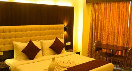 Hotel SR Room Type - Deluxe King Double