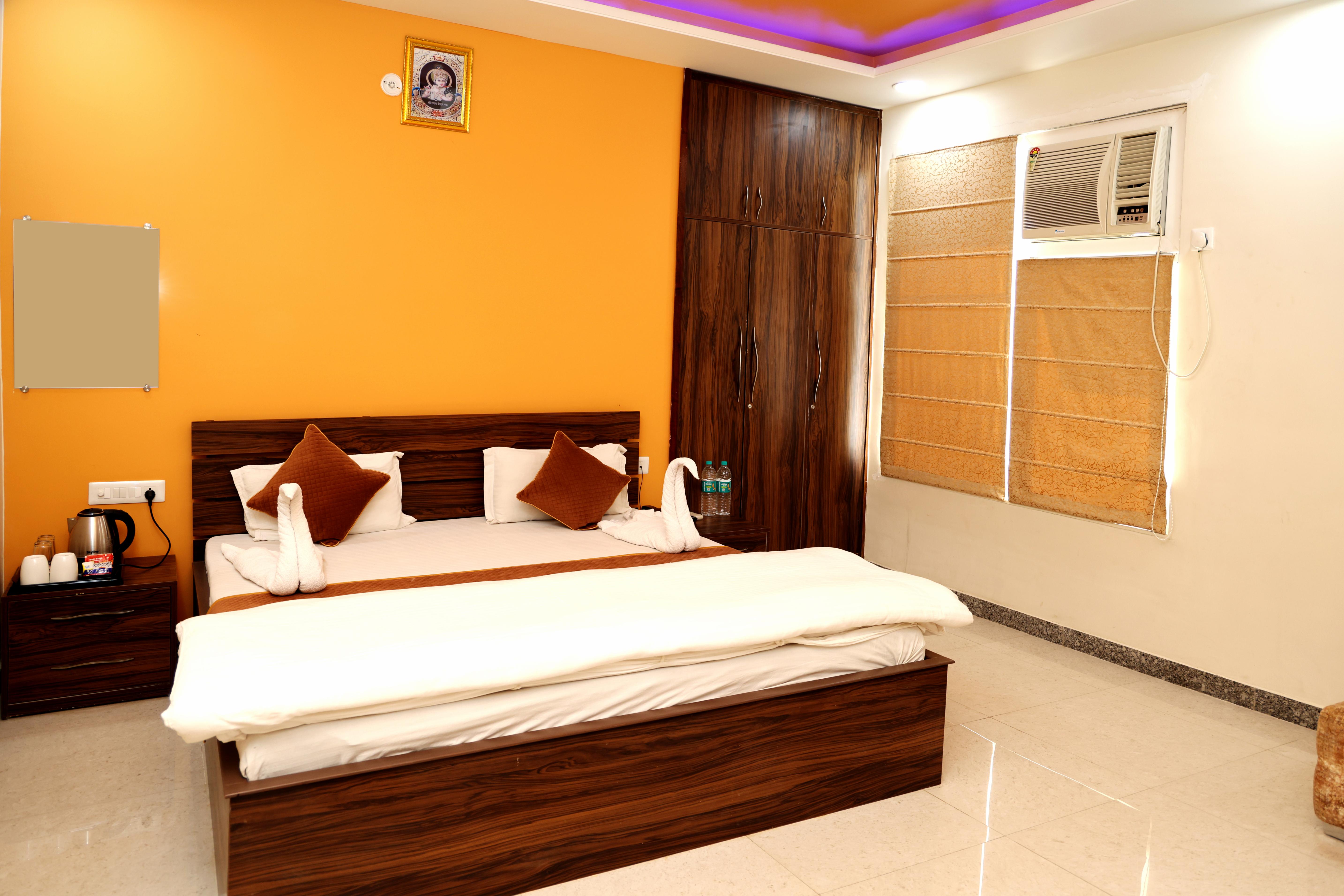 Hotel Khatu Naresh Room Type - Deluxe room