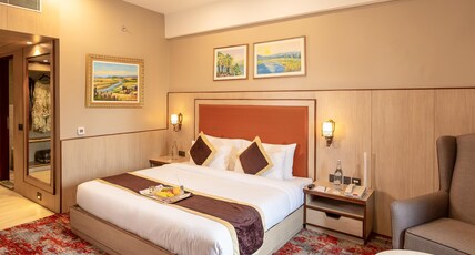 The Lalita Grand Mathura- Vrindavan Room Type - Presidential Suite