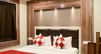 Hotel Mahasuara Palace (Sea Front Hotel) Room Type - STANDARD ROOM