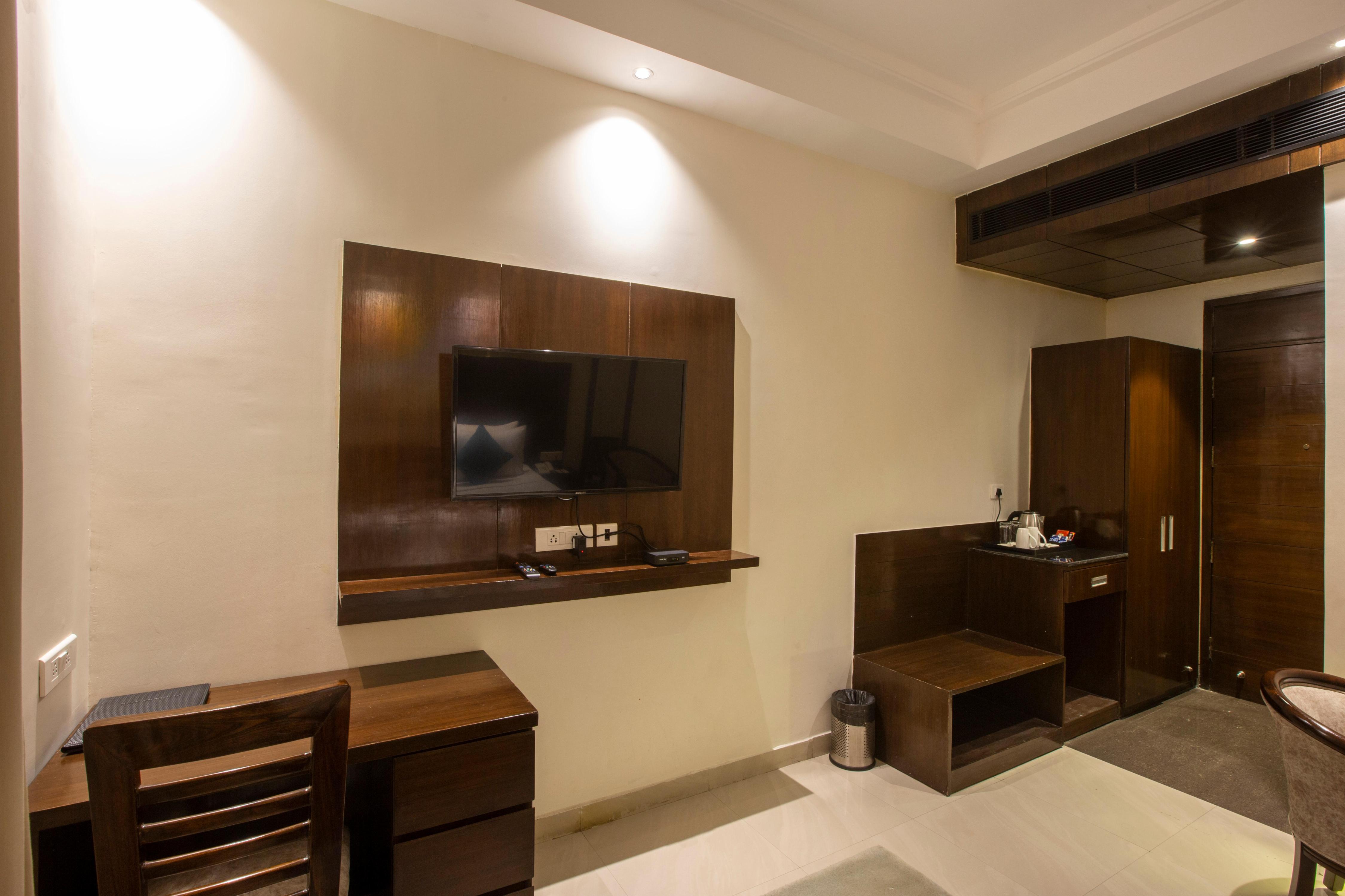 Eastlynn Resort Rishikesh - Tap to explore photos