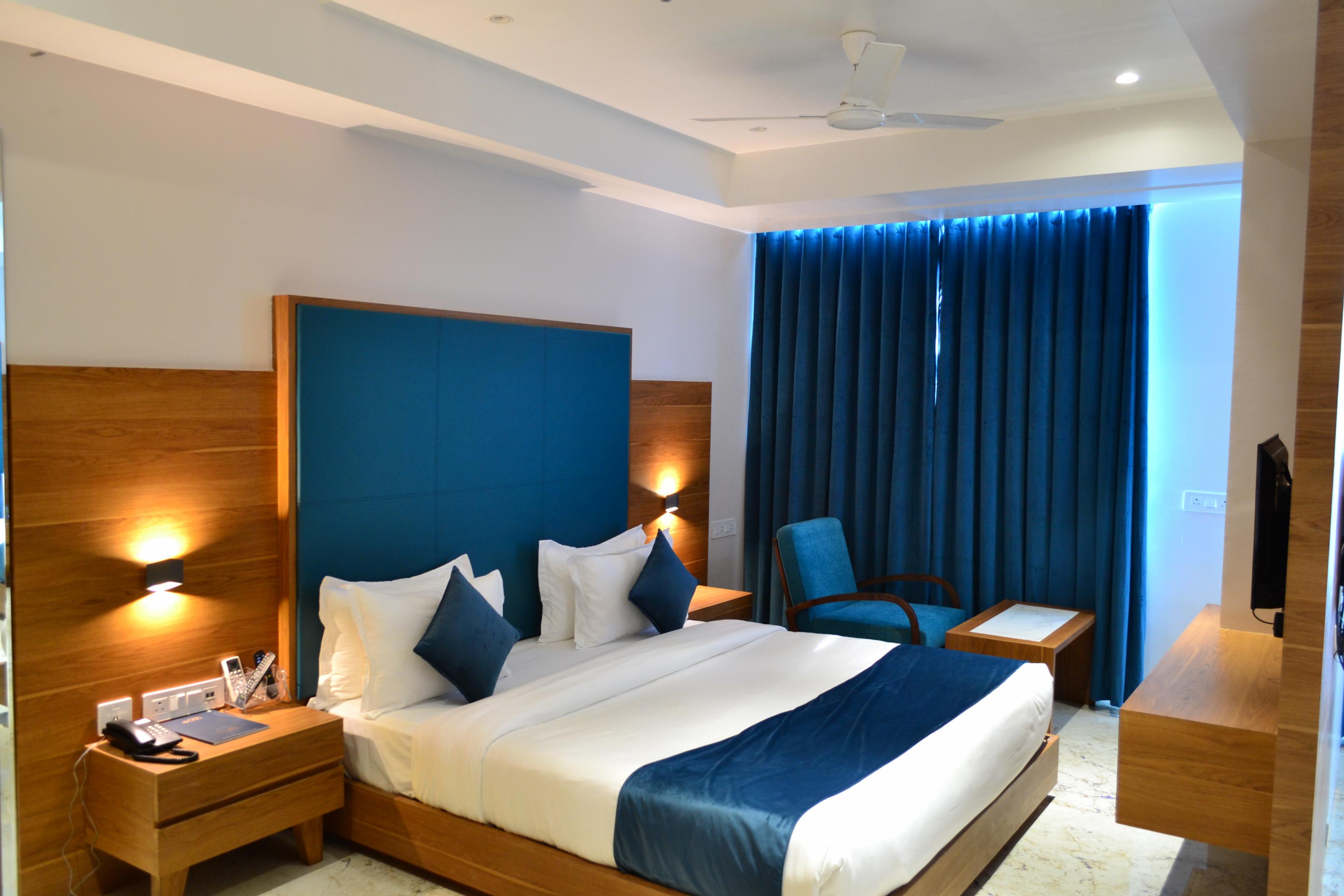 GOLDEN OASIS HOTEL Room Type - Family 4 Bed Deluxe Room