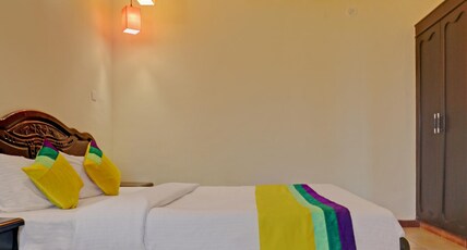 Itsy Hotels Vailankanni Natures Inn Room Type - Deluxe Family Room Itsy Hotels Vailankanni Natures Inn Room Type - Deluxe Family Room