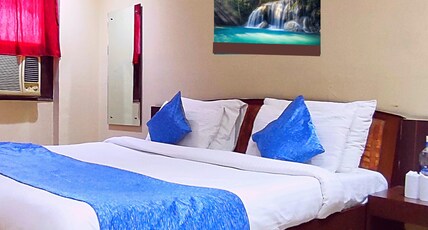 Hotel Park Square Room Type - Standard Room