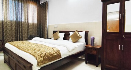 HOTEL RELAX INN Room Type - Deluxe Non Ac Room