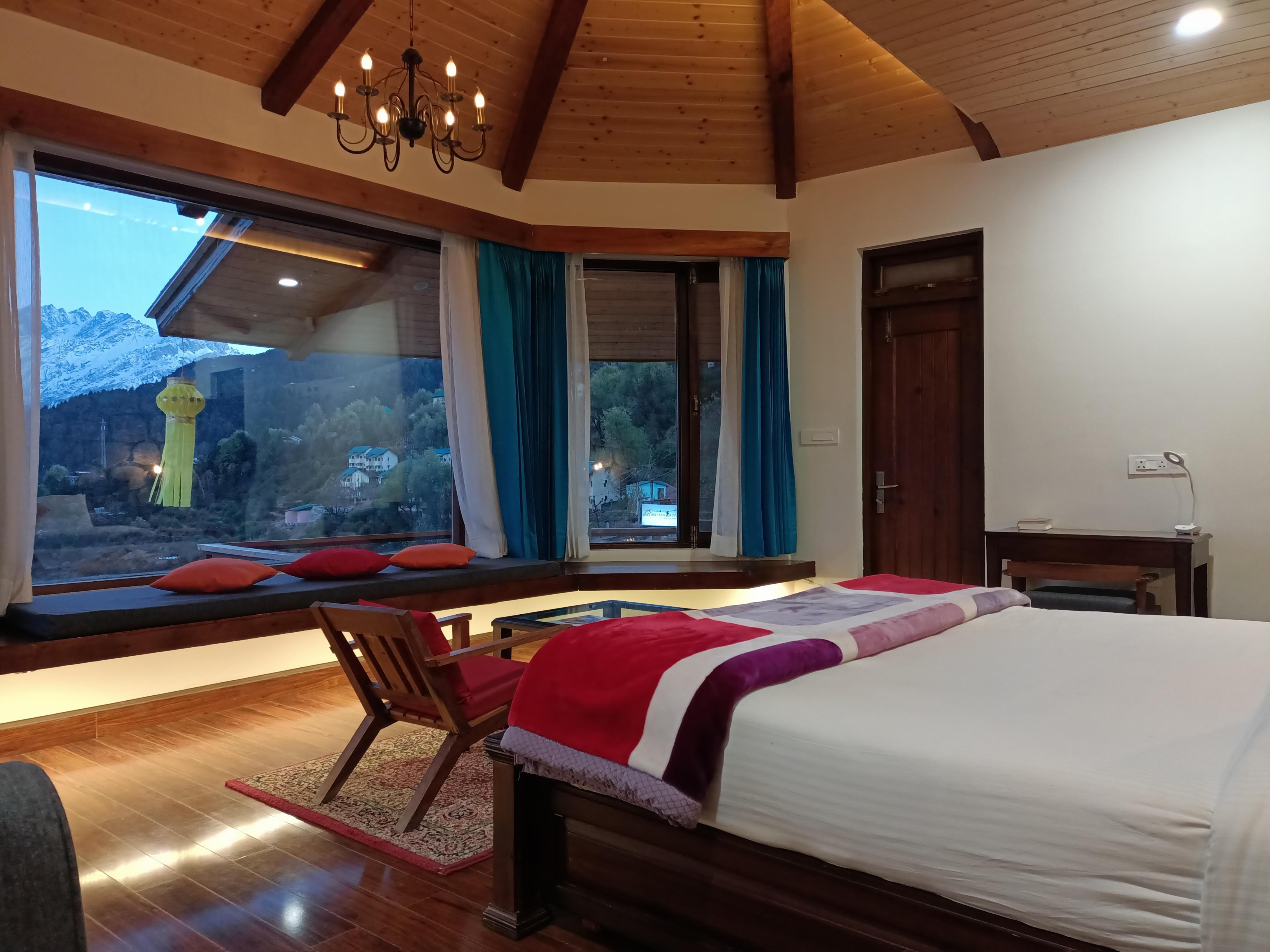 Casa Himalaya, Auli Room Type - Meadows Cottage with Himalyan View