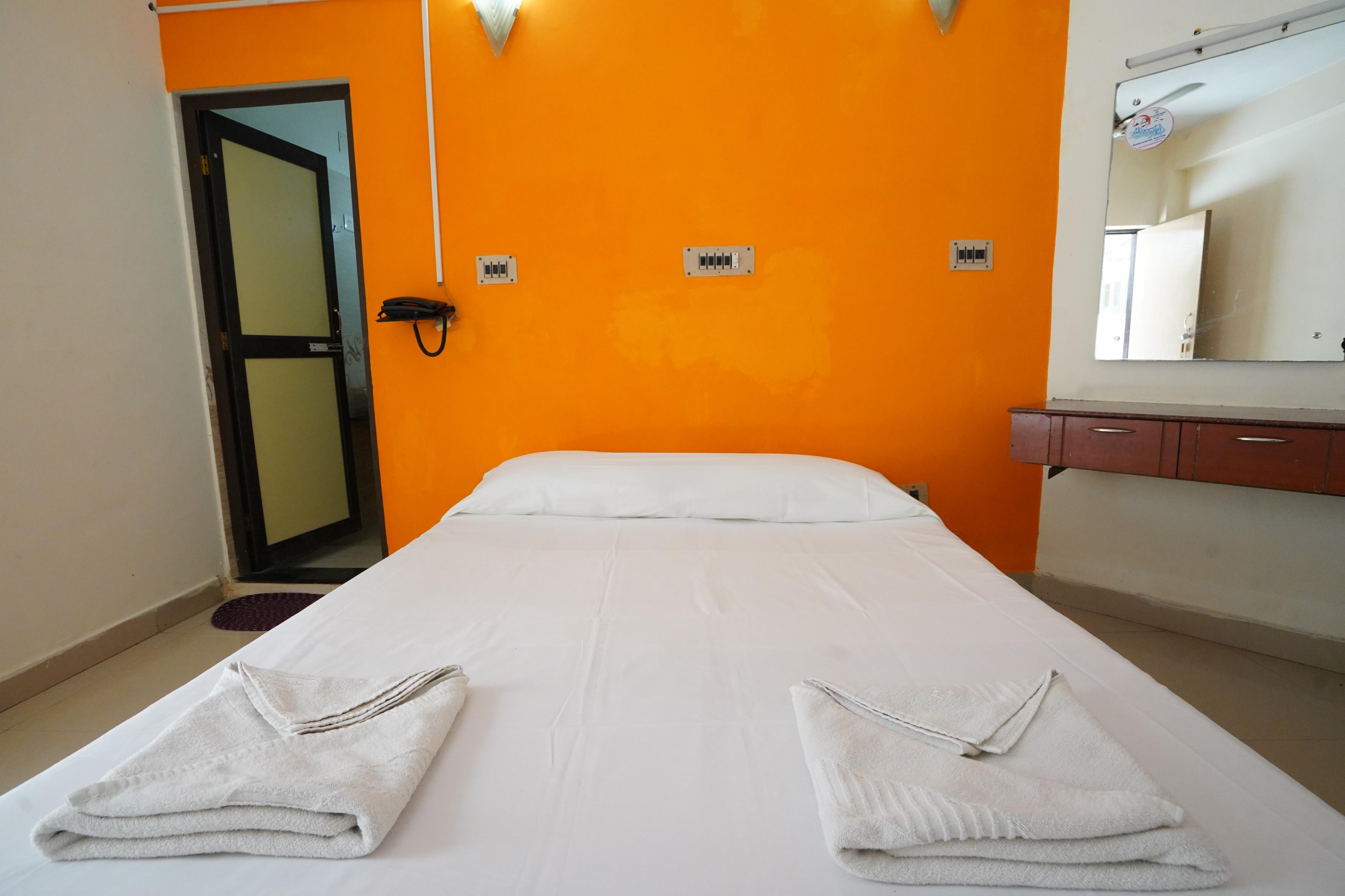 Hotel TamilNadu - Rameswaram - Tap to explore photos