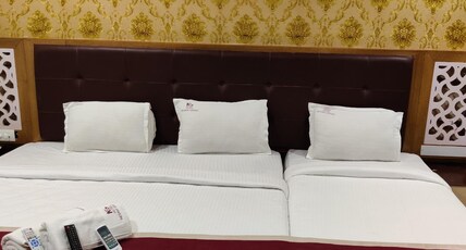 Hotel Nesam Grand Room Type - Classic Triple Room