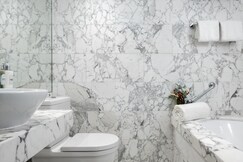 Le Belgrand Hotel Paris Champs Elysees, Tapestry by Hilton