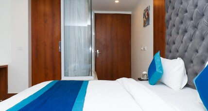Hotel The View Room Type - Executive Room with Street View Hotel The View Room Type - Executive Room with Street View