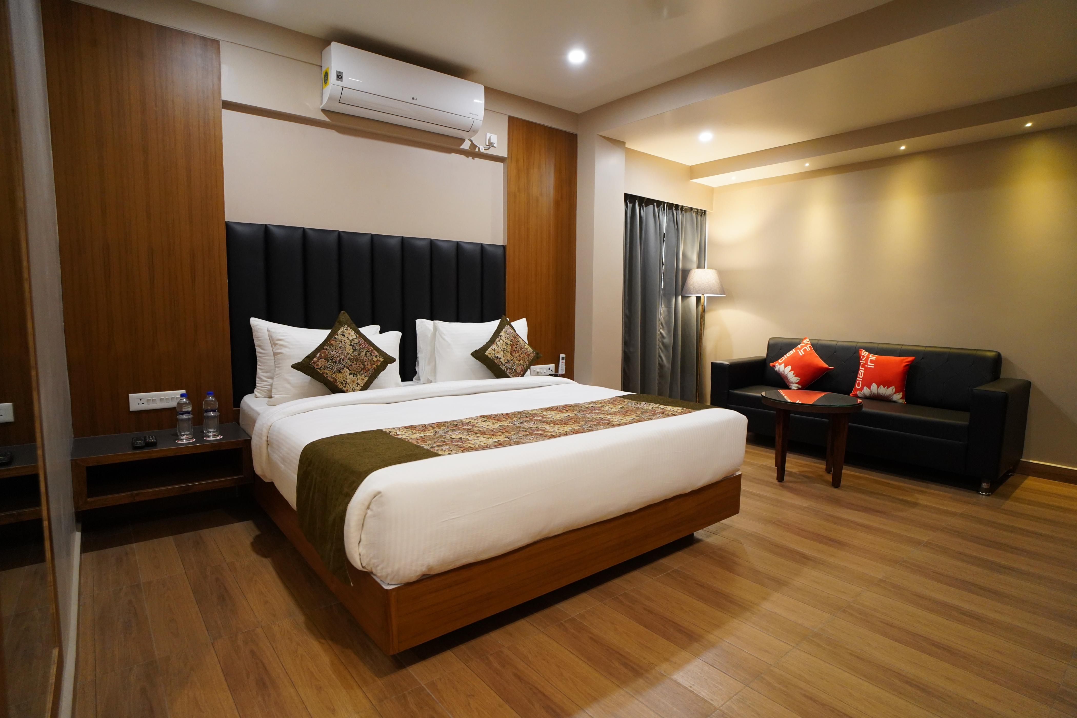Hotel Park Square Room Type - EXECUTIVE ROOM