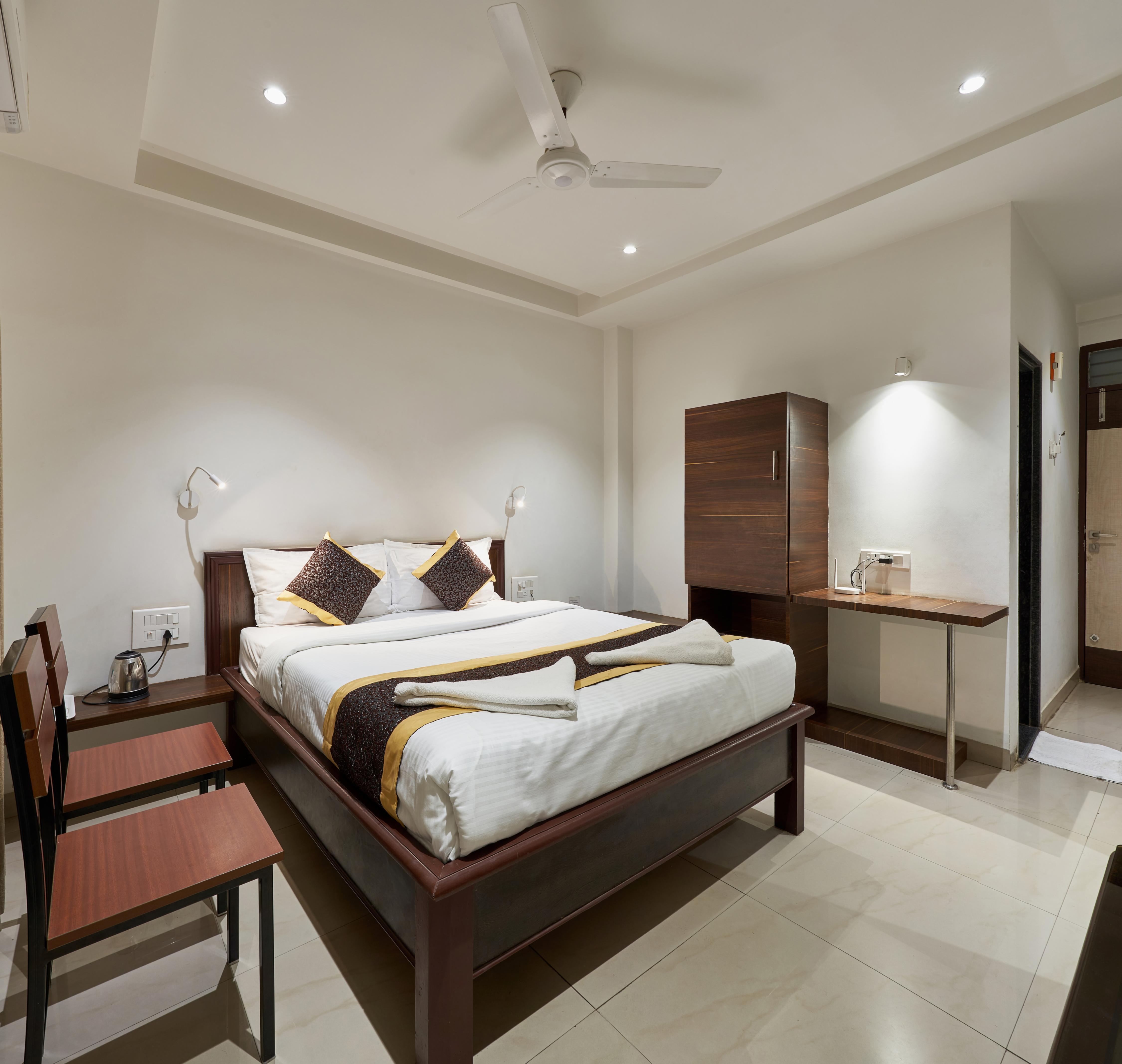 Hotel Fortune Inn Room Type - Deluxe Non AC