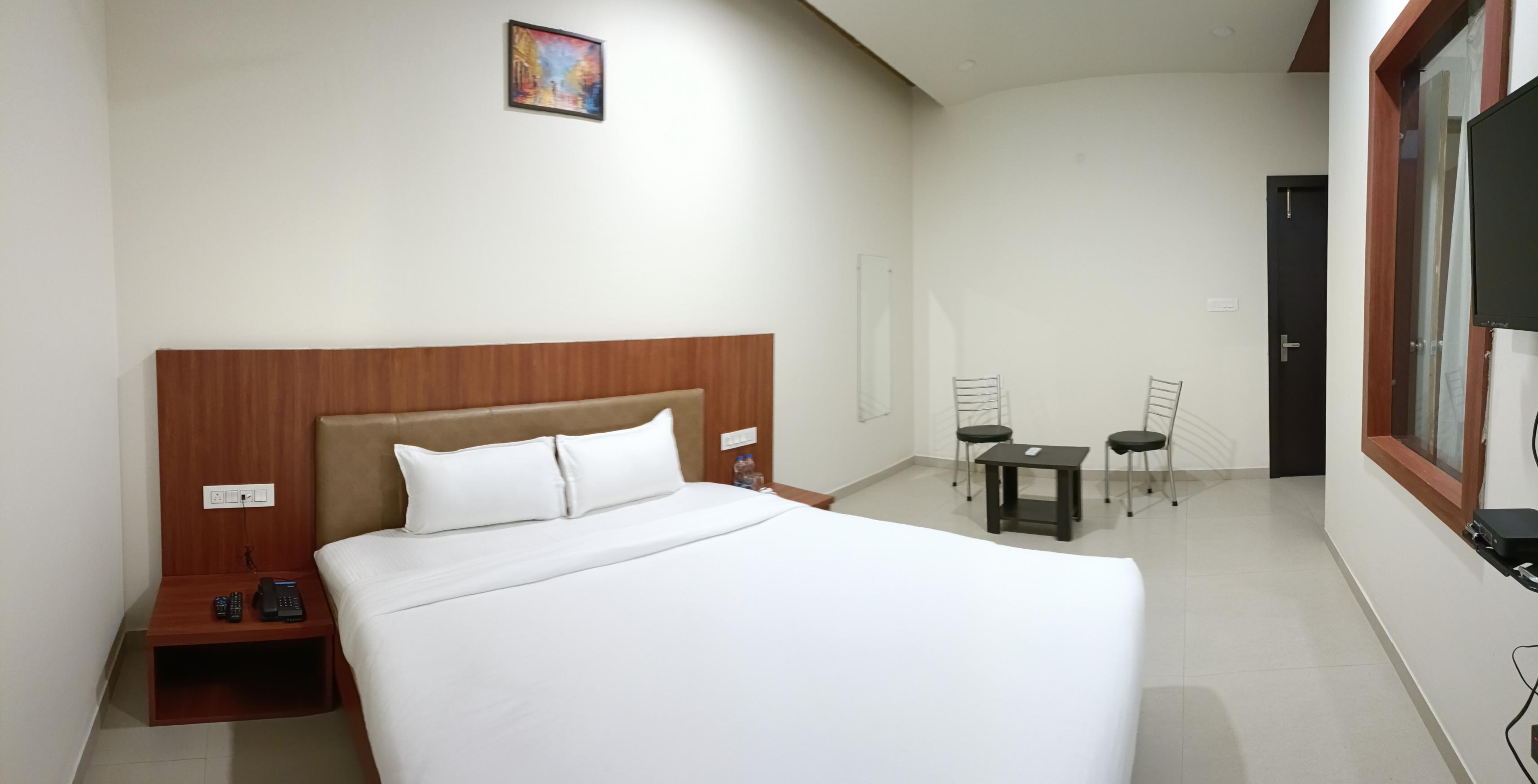 Hotel Gurukripa Room Type - Premium Room