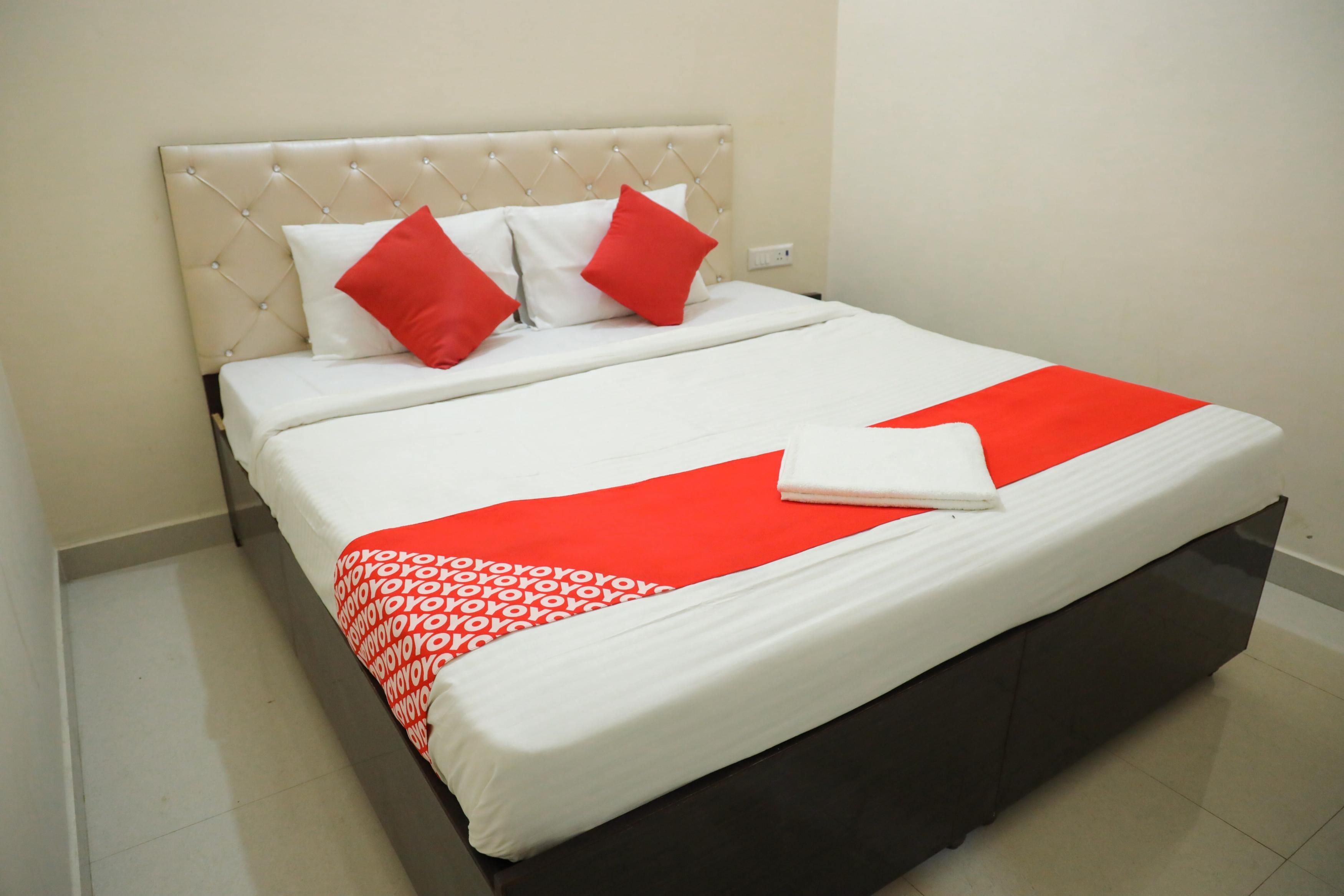 Hotel O Hmi International Room Type - Classic