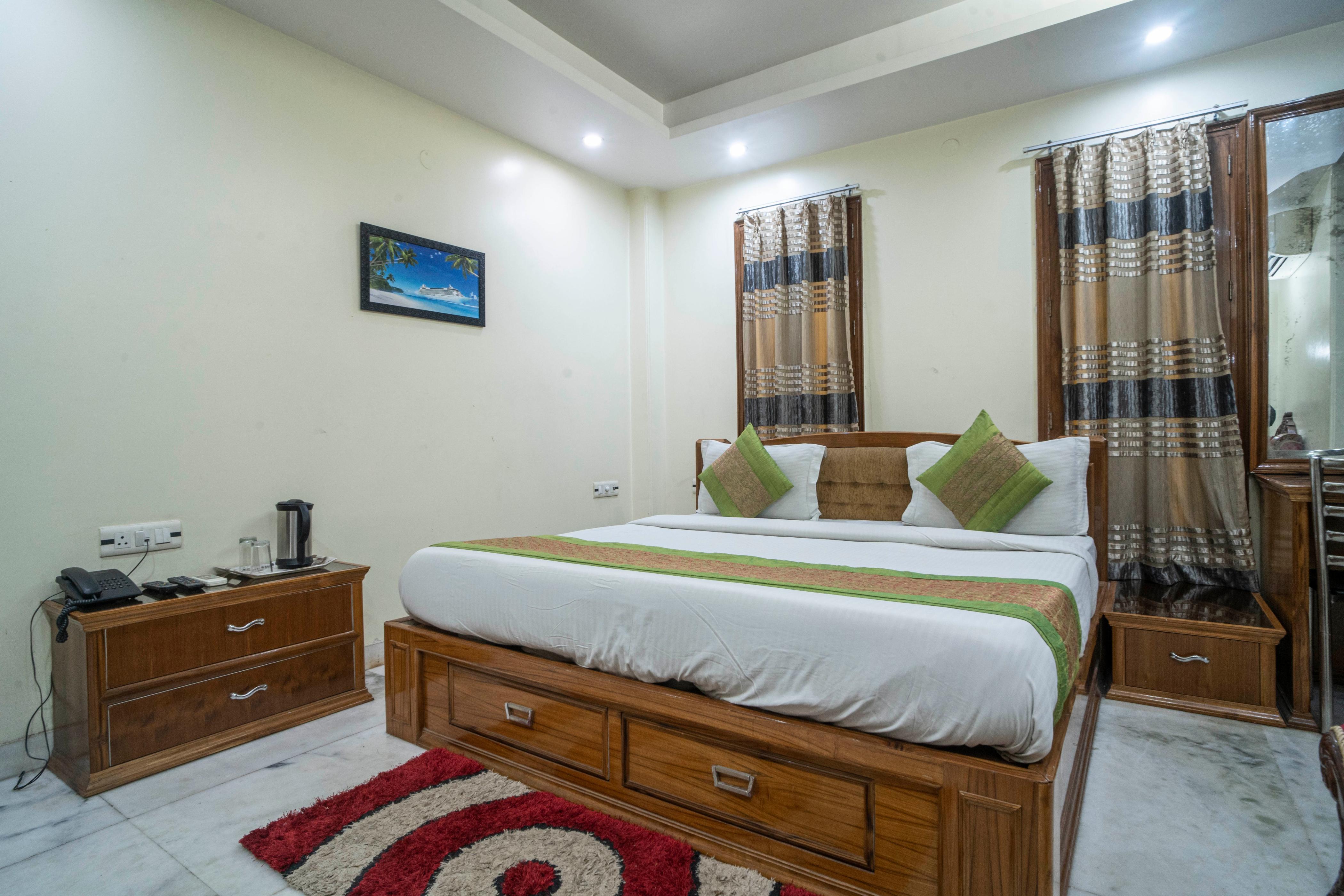 Hotel NK North Star Kamla Nagar Room Type - Deluxe Room With WiFi Hotel NK North Star Kamla Nagar Room Type - Deluxe Room With WiFi