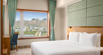 Howard Johnson by Wyndham Udaipur Roop Nagar Room Type - 1 King Bed, Deluxe Room, Non-Smoking